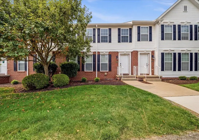 Homes for sale in Adams Twp, PA | 303 Lakeview Ct, Adams Twp, PA 16046 | MLS# 1765651