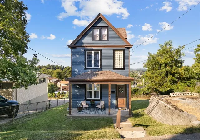 1st image of 1940 Warriors Rd, Banksville/westwood, PA 15205 | MLS# 1765667