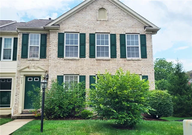 3rd image of 182 Blue Grass Circle, Monroeville, PA 15146 | MLS# 1765673
