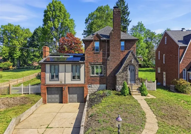 Homes for sale in Shaler, PA | 212 Morewood Road, Shaler, PA 15116 | MLS# 1765680