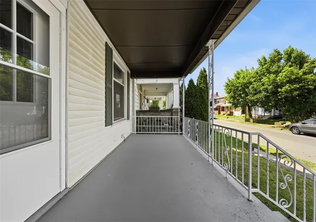 4th image of 815 Maplewood Ave, Ambridge, PA 15003 | MLS# 1765109