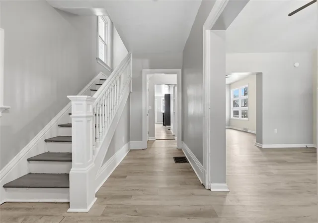 5th image of 815 Maplewood Ave, Ambridge, PA 15003 | MLS# 1765109