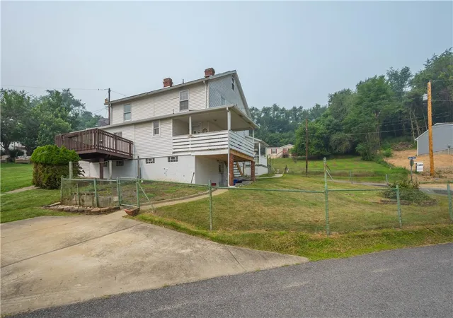 3rd image of 92 Beech St, Cecil, PA 15350 | MLS# 1765557