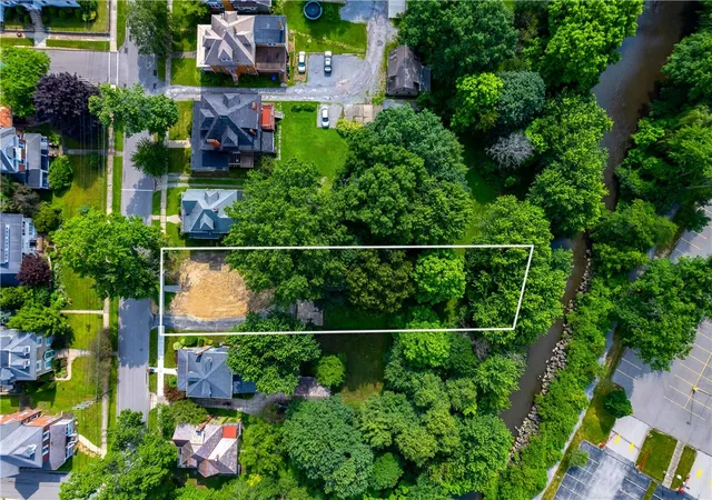 1st image of 154 E Pine St, Grove City, PA 16127 | MLS# 1765661