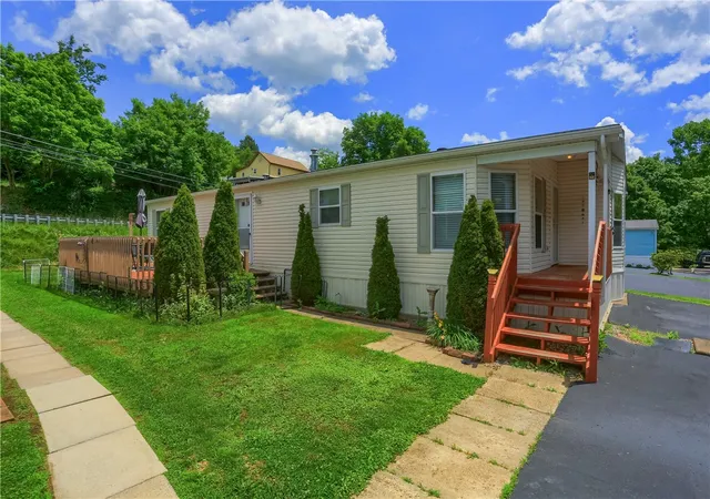 3rd image of 34 Jess Lane, North Fayette, PA 15057 | MLS# 1764971