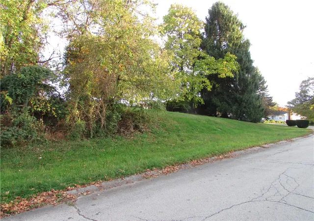 Photo 3 of Land for sale at 301 Oak Ave, Elizabeth Twp/boro, PA 15037 | MLS# 1765724 | Listing updated on 2026-07-20