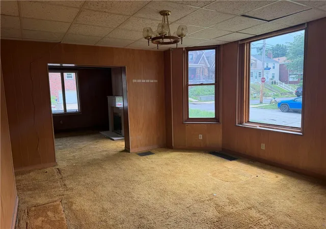 Photo 4 of Sale Pending at 1603 Cumberland St, Crafton Heights, PA 15205 | MLS# 1765704 | Listing updated on 2026-07-28