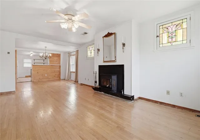 2nd image of 435 Ekin St, Elizabeth Twp/boro, PA 15037 | MLS# 1765736