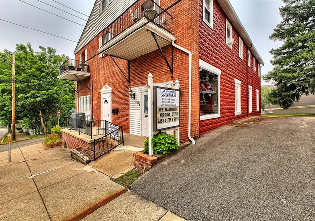 2nd image of 107 S Clair St, Ligonier Boro, PA 15658 | MLS# 1765640