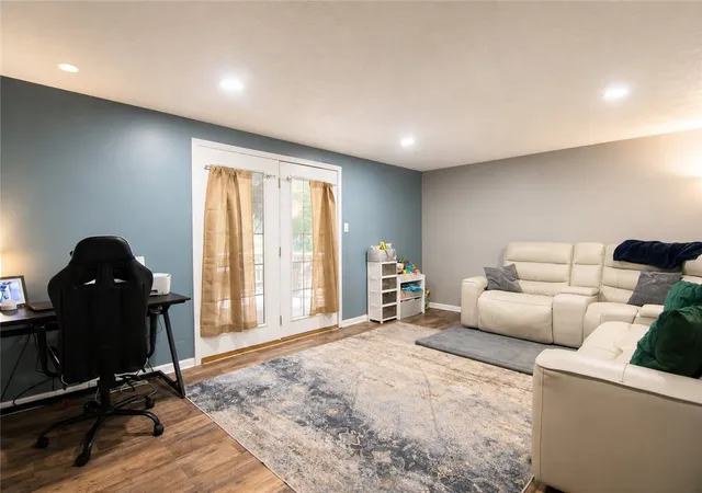 3rd image of 323 Joan Of Arc Ct, Jefferson Hills, PA 15025 | MLS# 1763600
