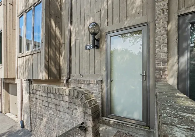 4th image of 162 Linden Ct, Ross Twp, PA 15237 | MLS# 1765506