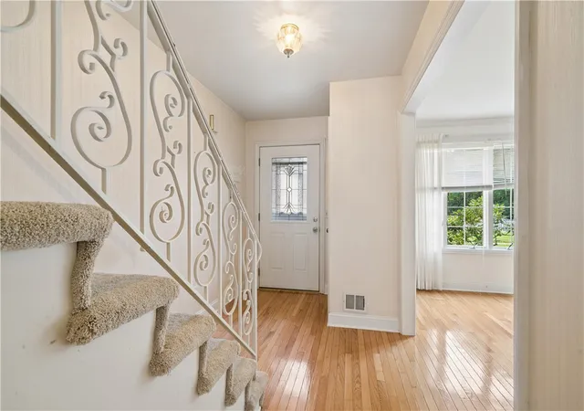 5th image of 1772 Foxcroft Lane #105, Mc Candless, PA 15101 | MLS# 1764583