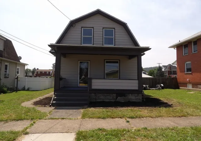 1st image of 129 Lynn St, Beaver, PA 15009 | MLS# 1765860