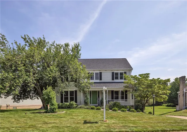 1st image of 1702 Wheatland Ct, Moon/crescent Twp, PA 15108 | MLS# 1765915