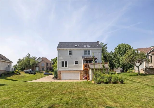 32nd image of 1702 Wheatland Ct, Moon/crescent Twp, PA 15108 | MLS# 1765915