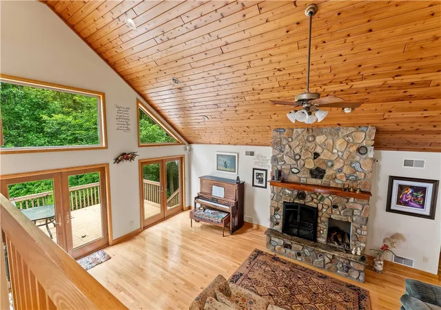 Photo 4 of Single family home for sale at 461 And 467 Fan Holw Rd, Menallen Twp, PA 15401 | MLS# 1765907 | Listing updated on 2026-07-27