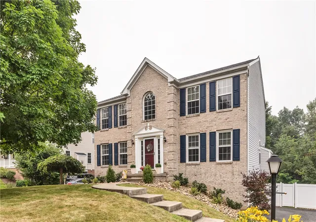 2nd image of 254 Gary Dr, Ohio Twp, PA 15143 | MLS# 1765931