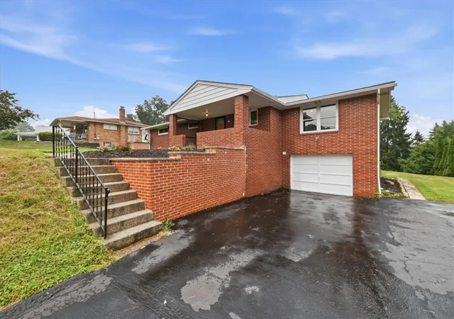 2nd image of 3119 Ridge Ave, Hopewell Twp, PA 15001 | MLS# 1765951