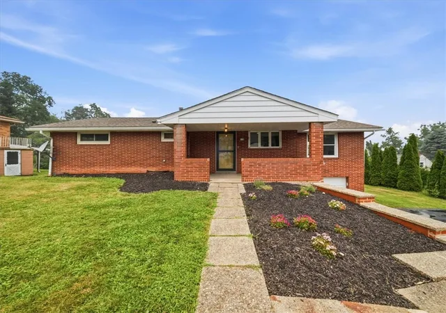 33rd image of 3119 Ridge Ave, Hopewell Twp, PA 15001 | MLS# 1765951