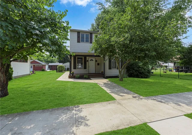 1st image of 807 Market St, Beaver, PA 15009 | MLS# 1765772