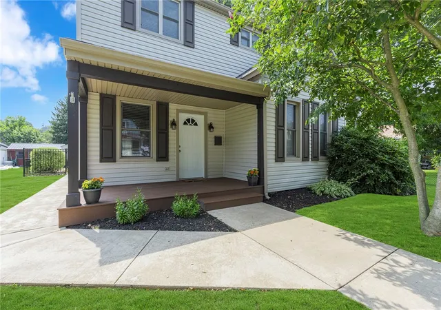 2nd image of 807 Market St, Beaver, PA 15009 | MLS# 1765772