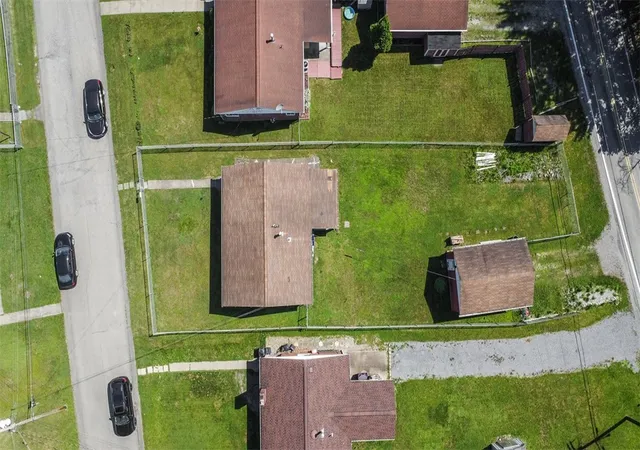 4th image of 2605 Marion St, Aliquippa, PA 15001 | MLS# 1765991