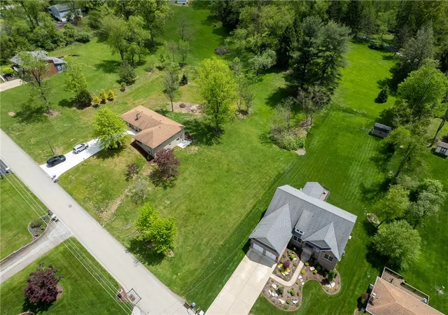 2nd image of 117 Valley View Dr, Peters Twp, PA 15367 | MLS# 1765996