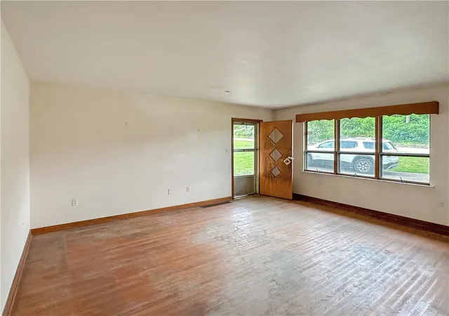 3rd image of 4101 Glades Pike, Somerset Twp, PA 15501 | MLS# 1765966