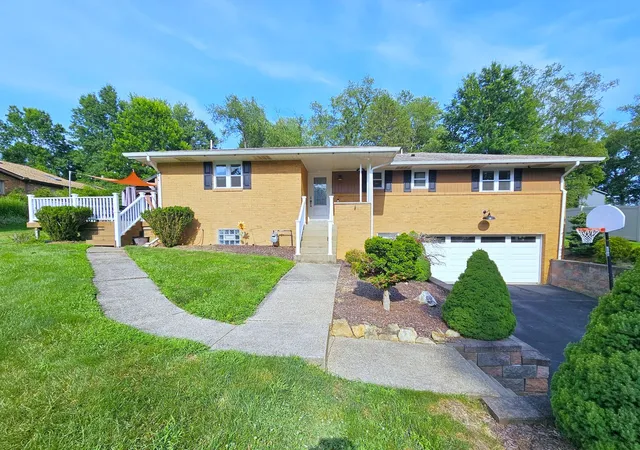 1st image of 145 Brookdale Circle, Peters Twp, PA 15317 | MLS# 1766014