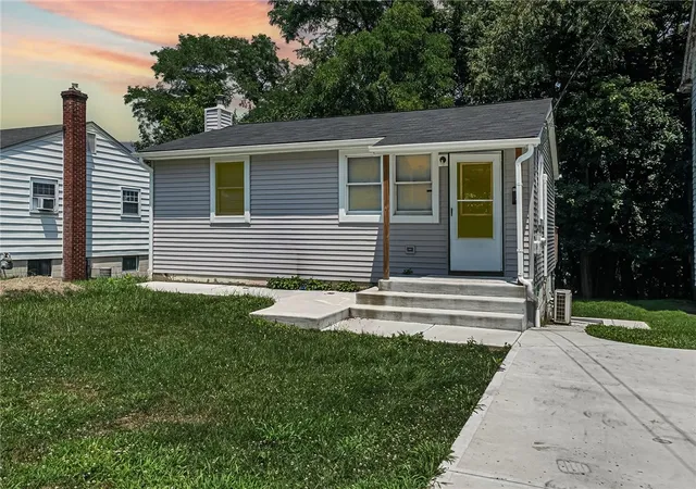 Photo 1 of Single family home for sale at 1227 Mccabe Ave, Coraopolis, PA 15108 | MLS# 1765729 | Listing updated on 2026-07-24