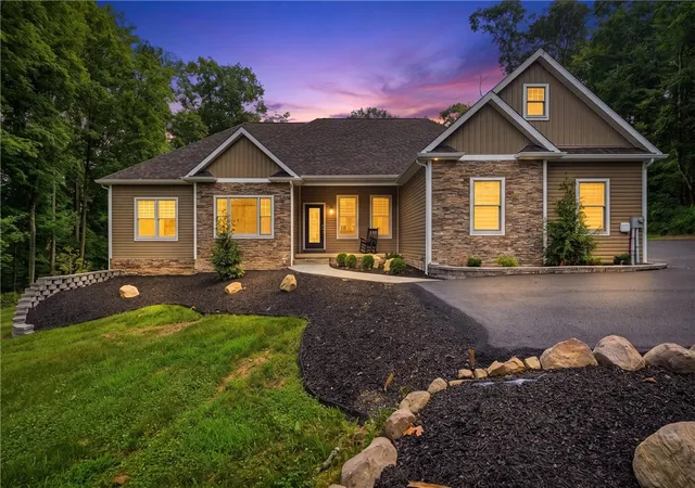 1st image of 246 Tanglewood Dr, New Castle, PA 16105 | MLS# 1763619
