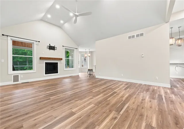 5th image of 246 Tanglewood Dr, New Castle, PA 16105 | MLS# 1763619