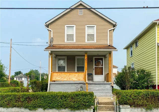 1st image of 301 Wykes St, Aliquippa, PA 15001 | MLS# 1766064