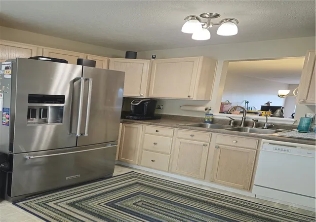 4th image of 206 Hillvue Dr, Seven Fields Boro, PA 16046 | MLS# 1765852