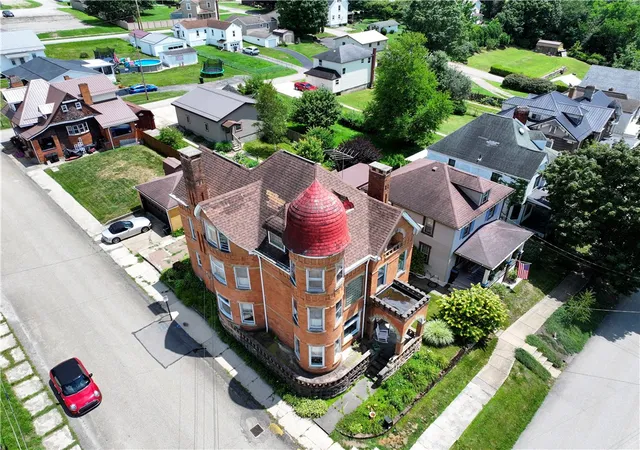 2nd image of 404 Walnut St, Saltsburg, PA 15681 | MLS# 1765626
