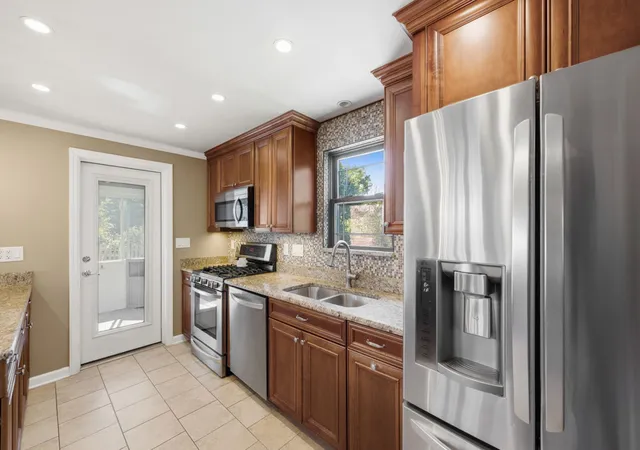 5th image of 700 Lochinvar Dr, Mc Candless, PA 15237 | MLS# 1766087