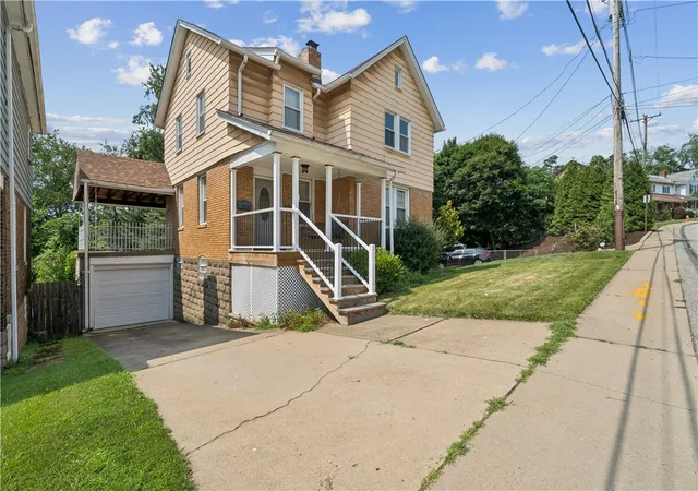 Photo 3 of Single family home for sale at 361 Ave F, Forest Hills Boro, PA 15221 | MLS# 1764595 | Listing updated on 2026-07-28