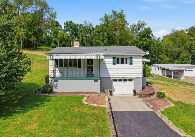 3rd image of 661 Pinkerton Run Rd, North Fayette, PA 15071 | MLS# 1764795