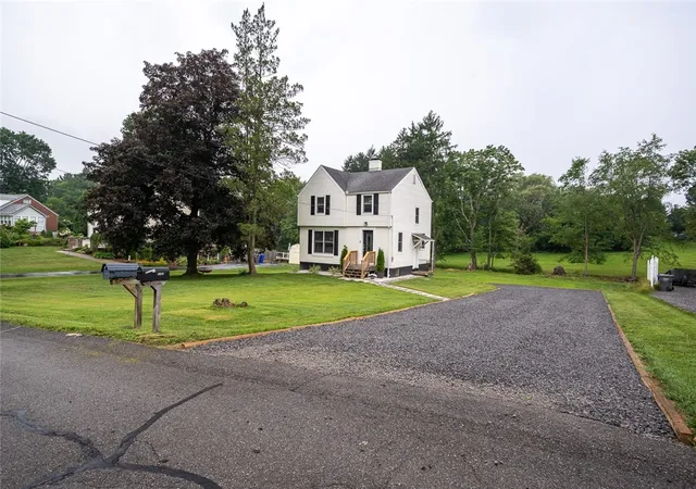 35th image of 4060 Circle Dr, Richland, PA 15007 | MLS# 1766111