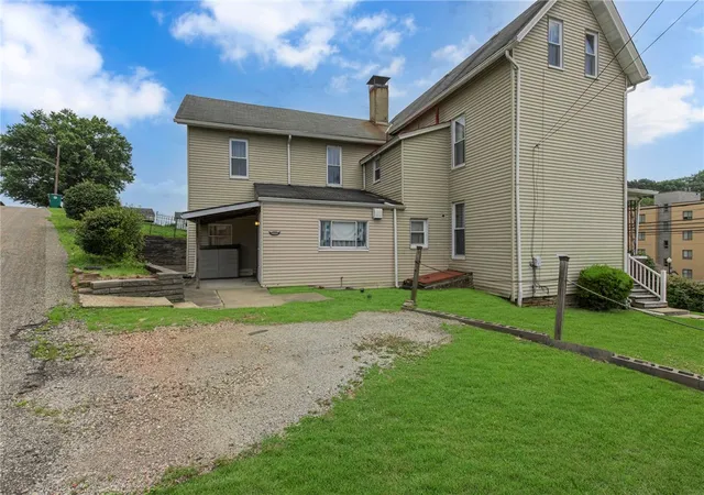 Photo 36 of Sale Pending at 1830 W Railroad St, Heidelberg, PA 15106 | MLS# 1764648 | Listing updated on 2026-08-31