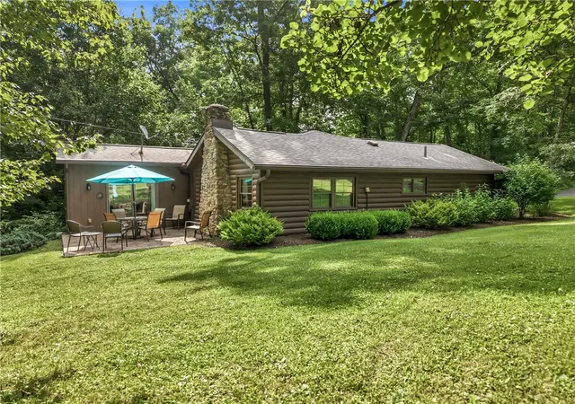 3rd image of 61 High Oak Farm Lane, Pulaski, PA 16143 | MLS# 1765863
