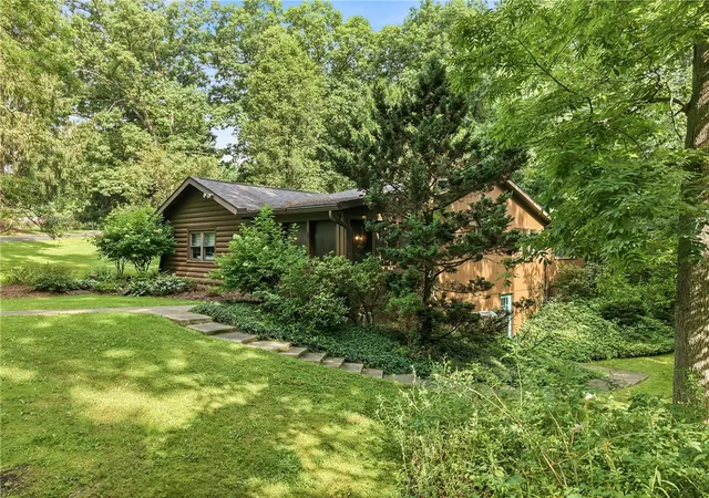 4th image of 61 High Oak Farm Lane, Pulaski, PA 16143 | MLS# 1765863
