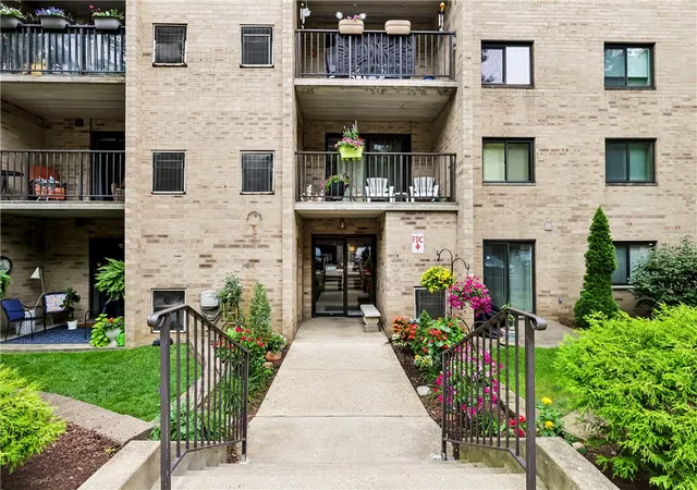 3rd image of 1400 Smokey Wood Dr #804, Swissvale, PA 15218 | MLS# 1766167