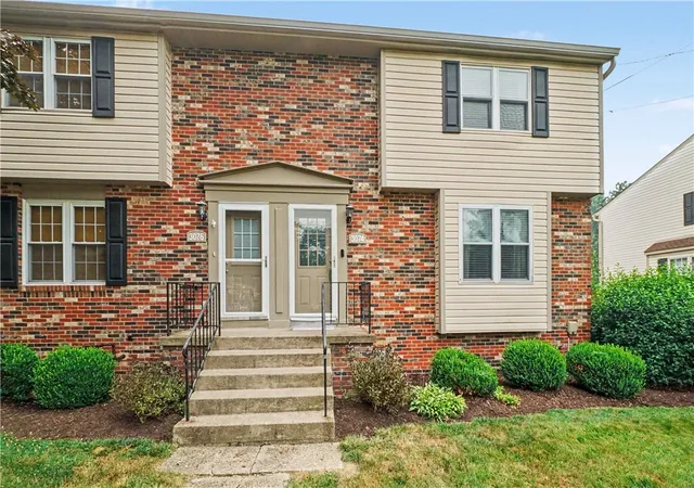 2nd image of 3074 E Bardonner Rd, Gibsonia, PA 15044 | MLS# 1766200