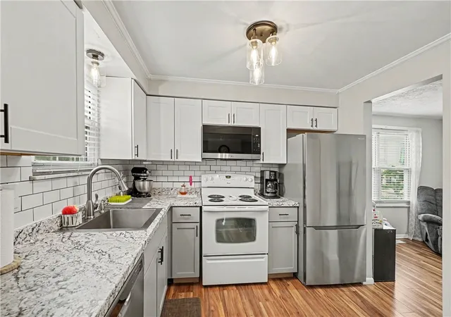 4th image of 3074 E Bardonner Rd, Gibsonia, PA 15044 | MLS# 1766200