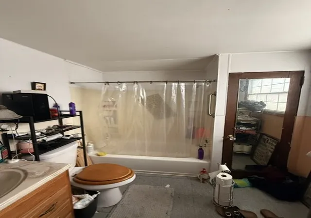 Photo 4 of House for sale at 325 W Cunningham St, Butler, PA 16001 | MLS# 1766162 | Listing updated on 2026-07-22