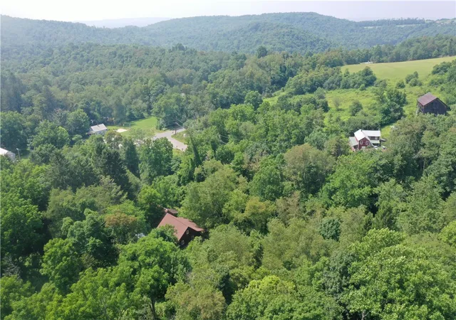 4th image of 133 Upper Listonburg Road, Addison Twp, PA 15424 | MLS# 1766220