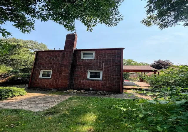2nd image of 621 Bauman Ave, Baden, PA 15005 | MLS# 1766223