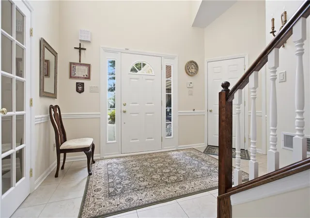 2nd image of 105 Driftwood Dr, Peters Twp, PA 15317 | MLS# 1765745