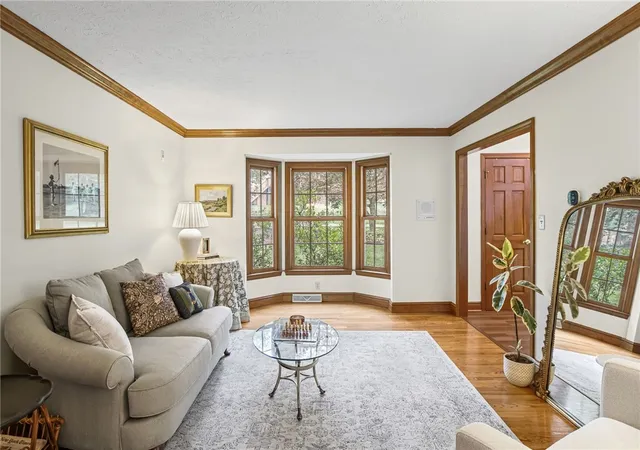 3rd image of 313 Old Babcock Trl, Gibsonia, PA 15044 | MLS# 1765930